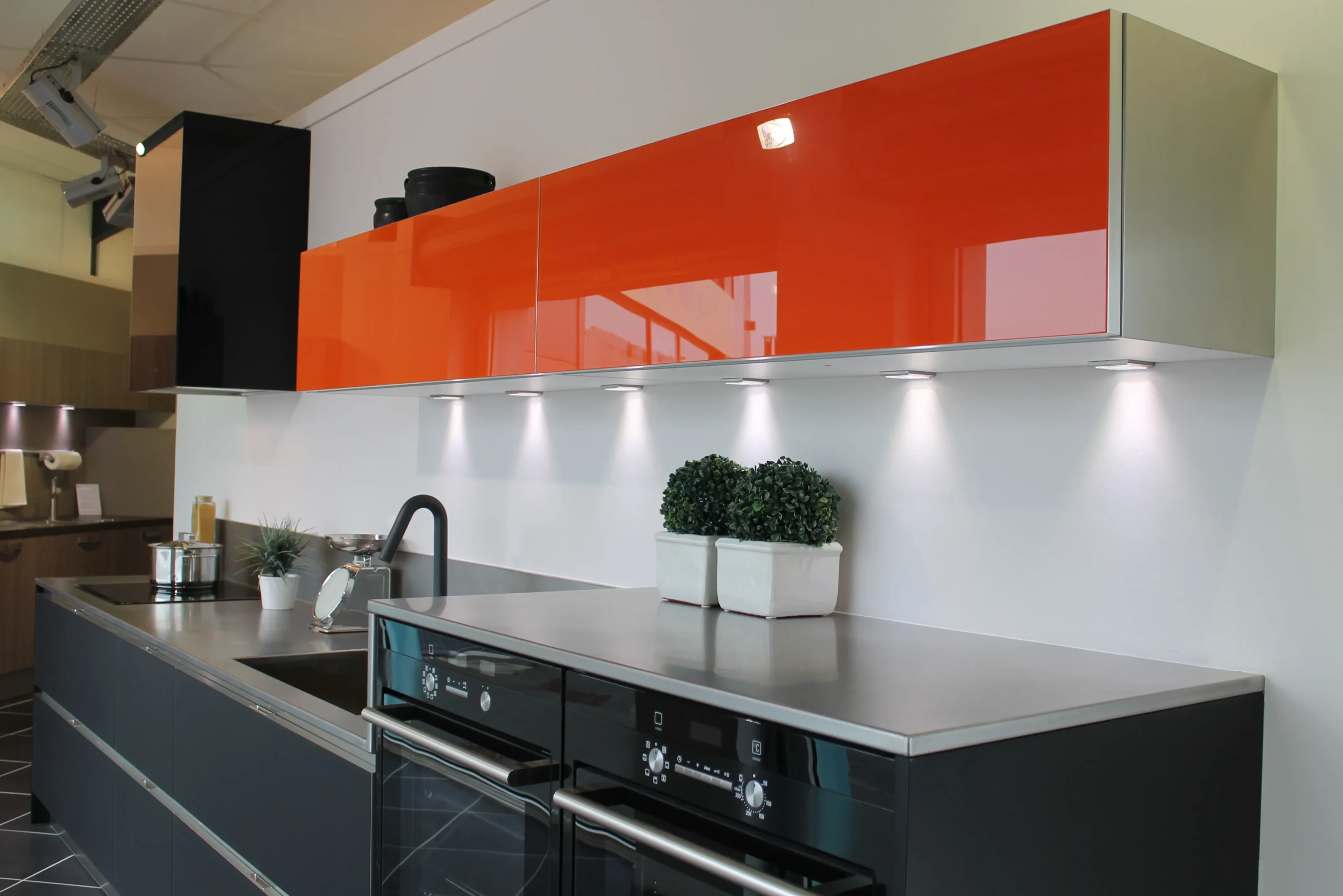 mobilier-inox-cuisine-residentielle-pour-architectes-agenceurs-savinox-chaudronnerie-mettalerie-inox-sur-mesure-nantes-04