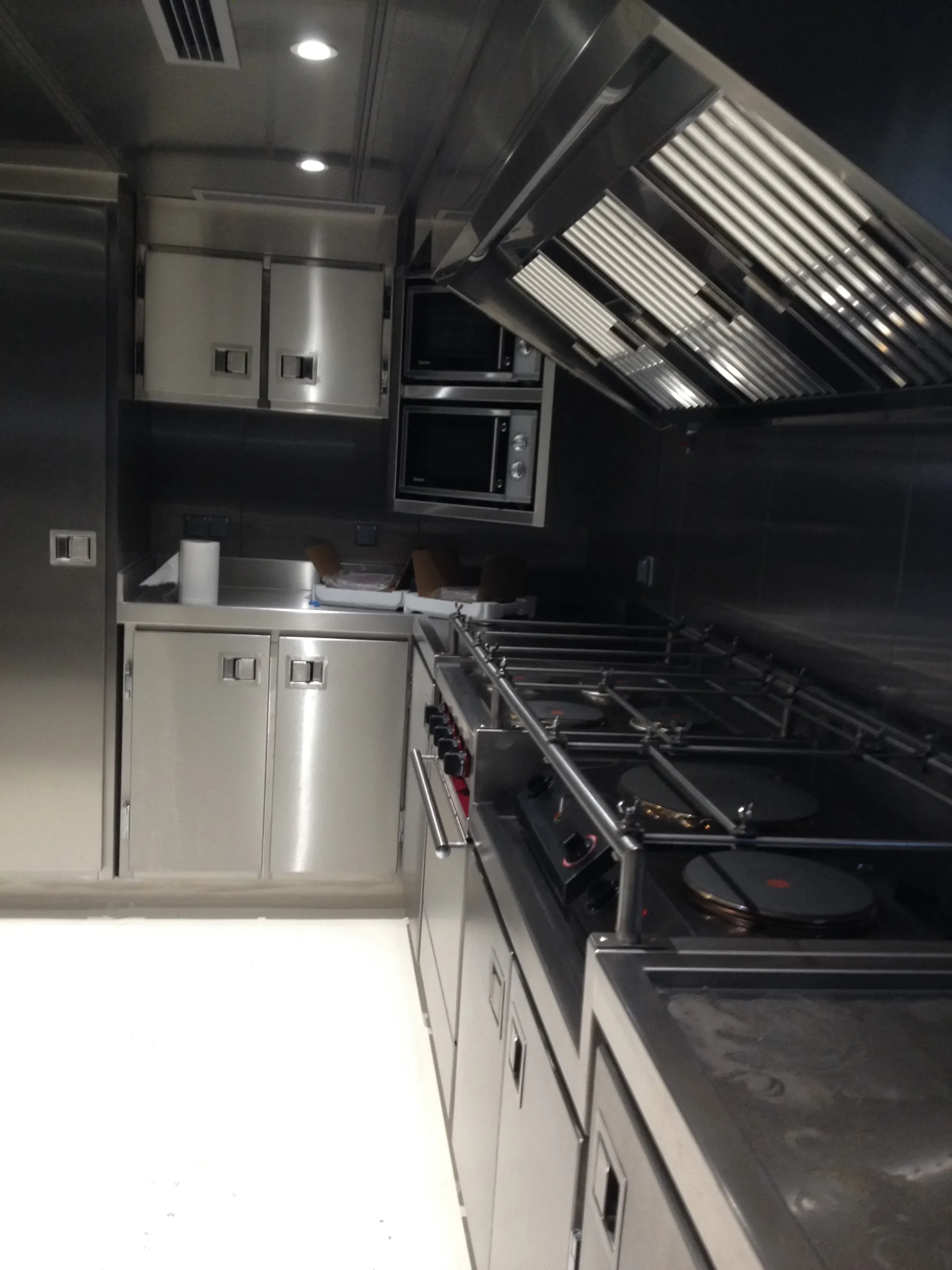 savinox-chaudronnerie-mettalerie-inox-sur-mesure-nantes-37
